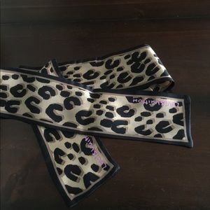 LOUIS VUITTON Leopard Twilly silk